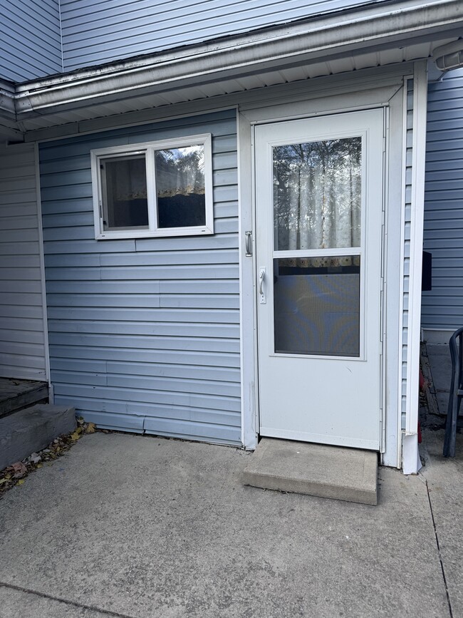 rear entryway - 371 Grove Ave