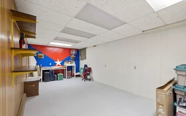 Building Photo - 653 Cedar Ave