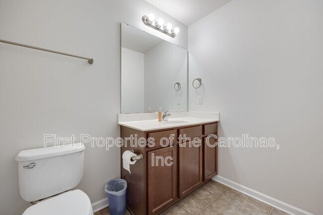 Building Photo - 1430 Harpers Inlet Dr