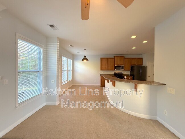 Building Photo - 2420 Early Flight Dr