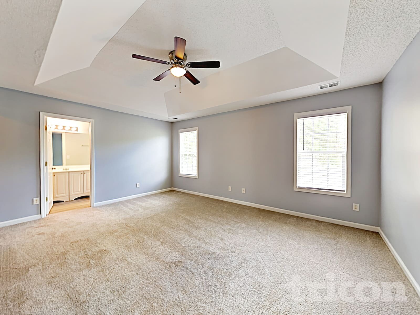 Building Photo - 623 Bowling Ln