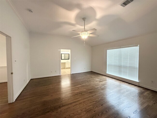 Building Photo - 5317 Austin St