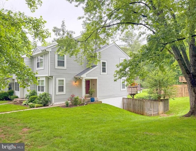 Building Photo - 15301 Waters Edge Ct