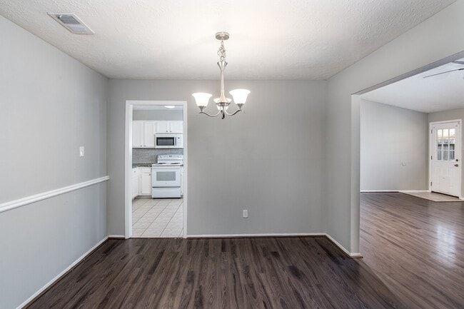 Building Photo - 16210 Cypress Point Dr