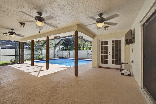 Building Photo - 798 Blueberry Dr