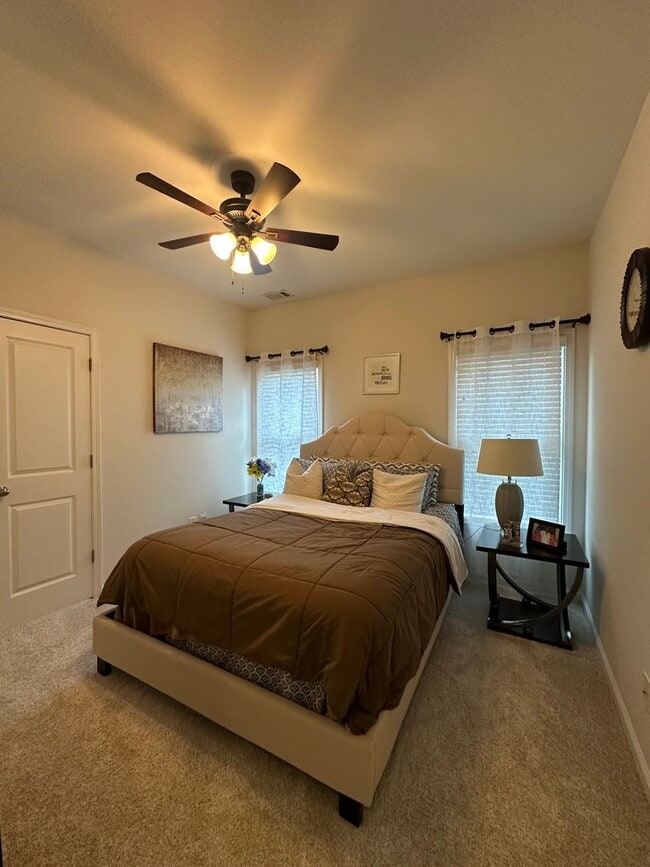 Building Photo - Gorgeous Home for Rent in Sought-after Suw...
