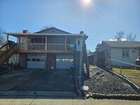 Building Photo - Wonderful Duplex in Spokane