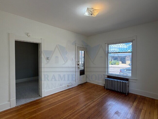 Building Photo - 500 E Garfield St
