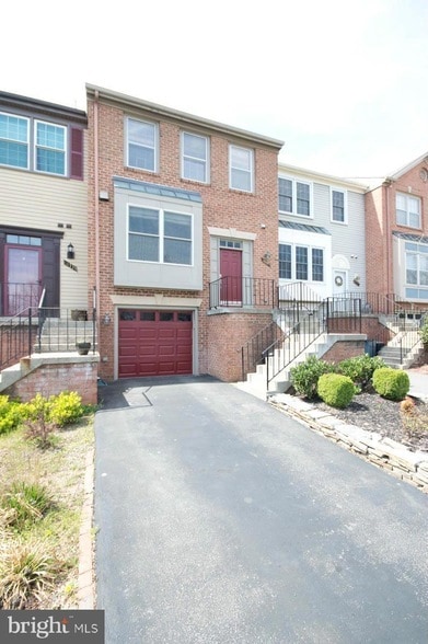 Building Photo - 419 Davis Ave SW