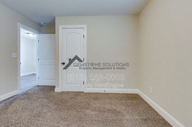 Building Photo - 1634 Earl Ct