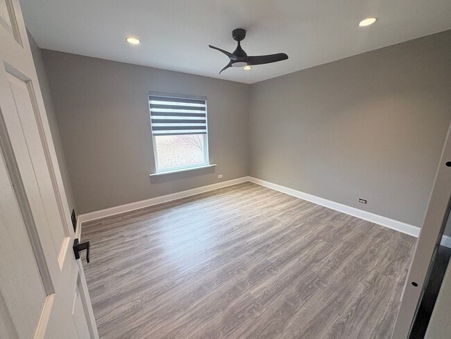 Building Photo - 1004 Longford Rd