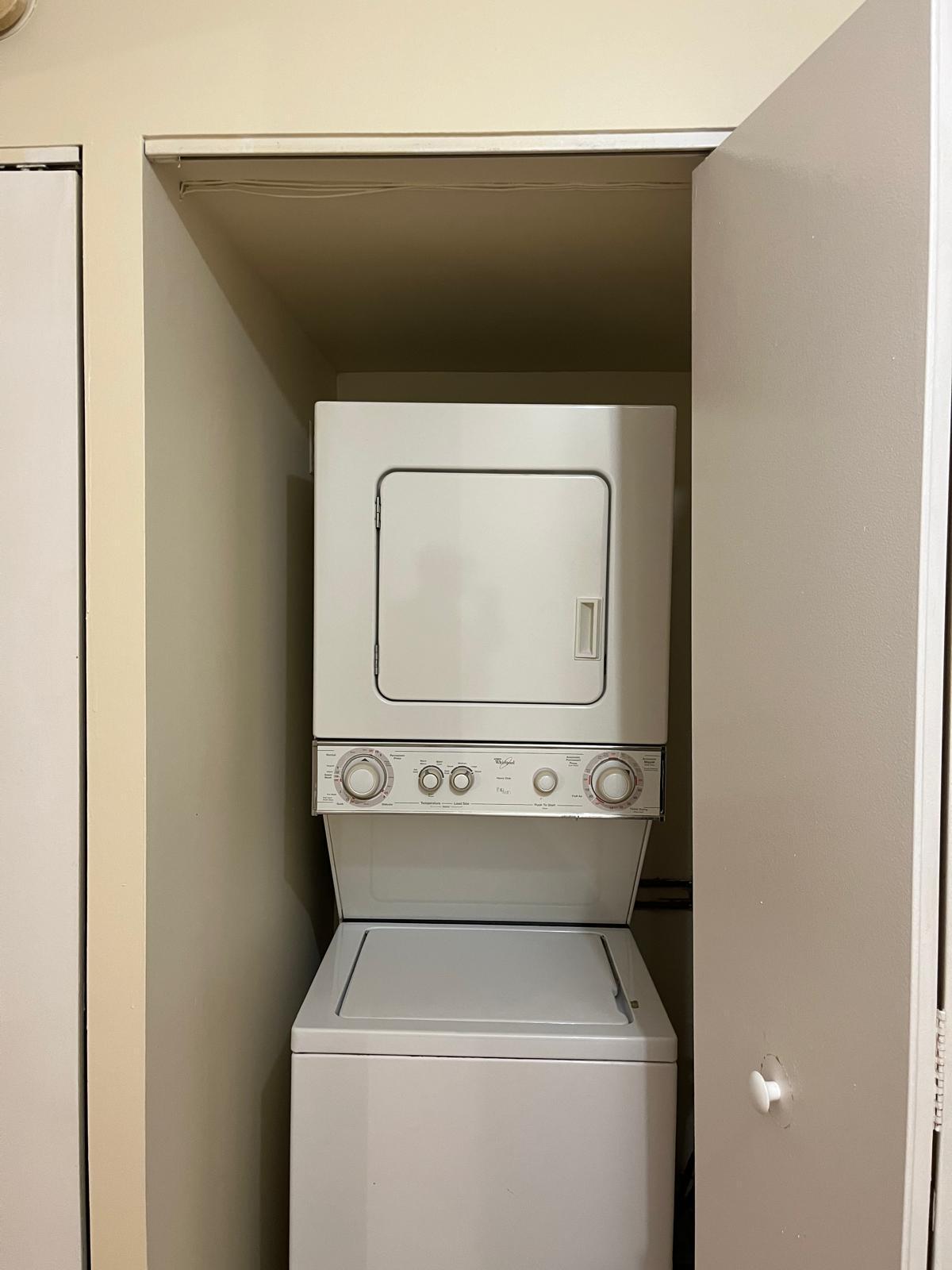 Building Photo - 19305 Club House Rd