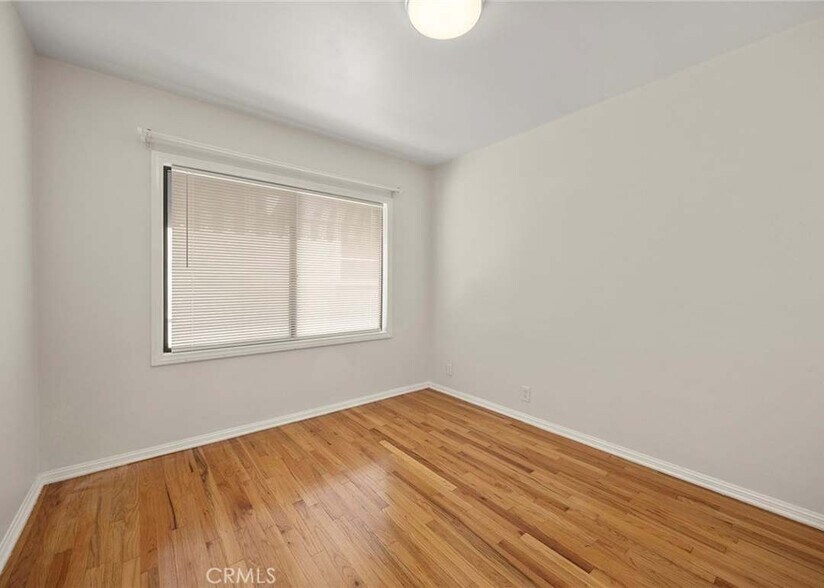 Bedroom - 4944 Coke Ave