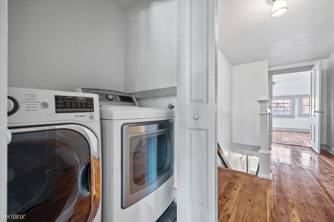 Building Photo - 3 br, 2 bath Duplex - 929 Oglethorpe Avenu...