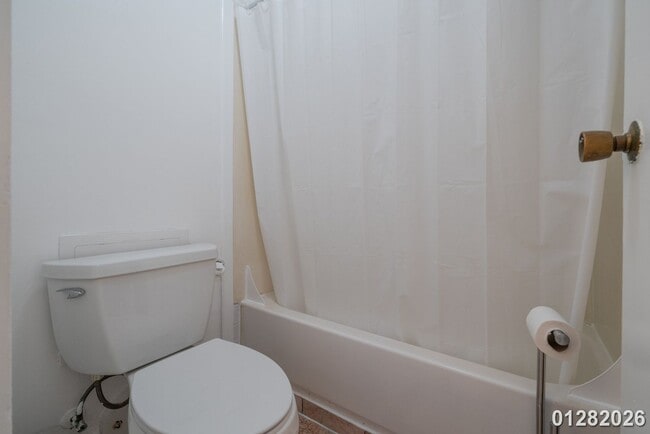 Building Photo - 1255 Nuuanu Ave