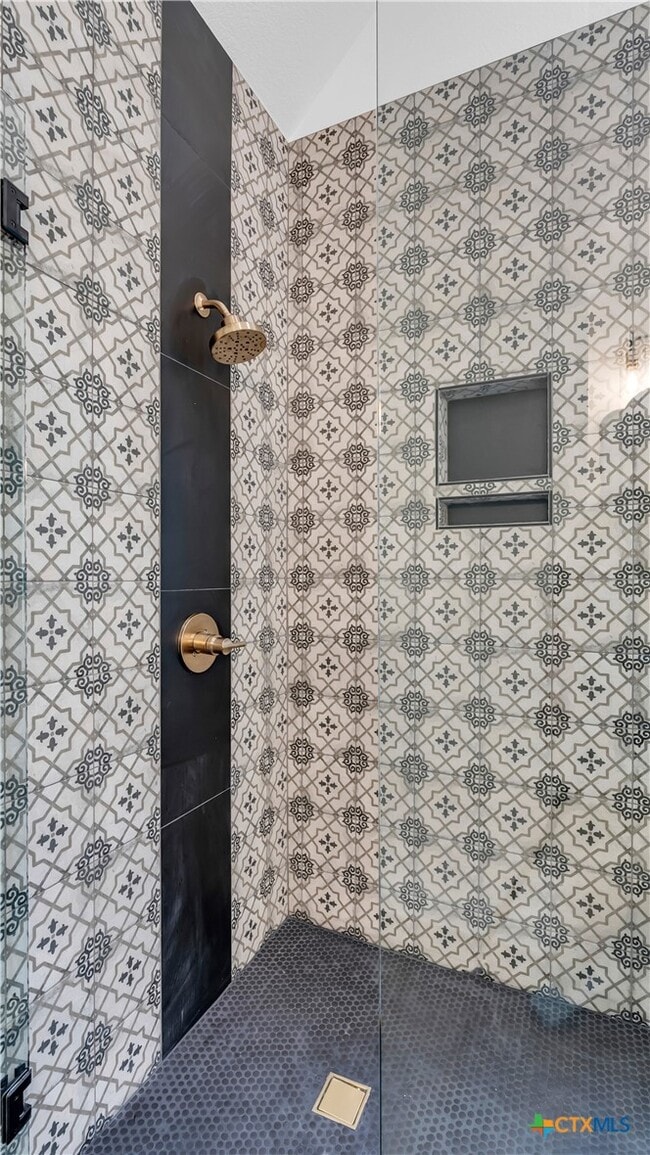 Building Photo - 105 Chesterfield Dr