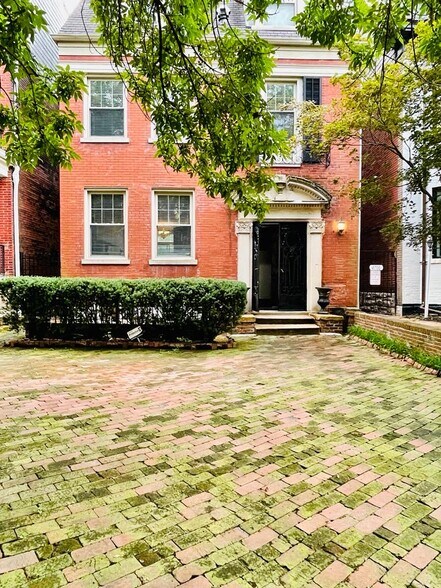 Building Photo - 4628 McPherson Ave