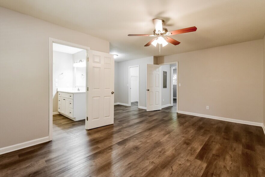 Building Photo - 6022 Belle Meade Ct