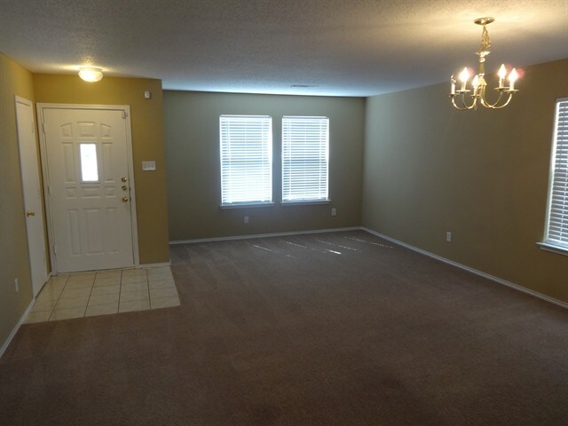 Building Photo - 1409 Ashview Cir