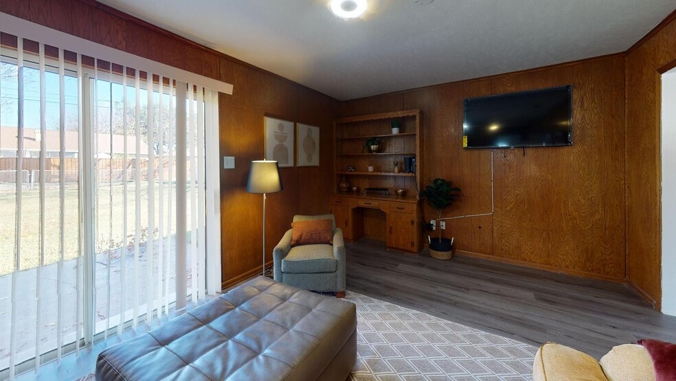 Building Photo - 4106 Skyline Dr