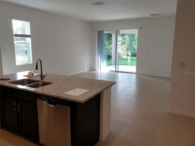 Building Photo - 806 Benjamin Trail
