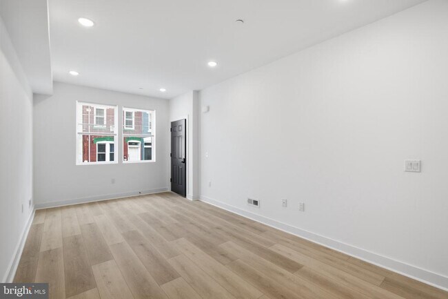 Building Photo - 2237 N 16th St