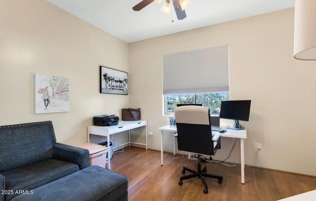 Building Photo - 675 N. Encanto Village Way