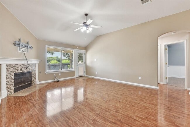 Building Photo - 217 Newport Landing Pl