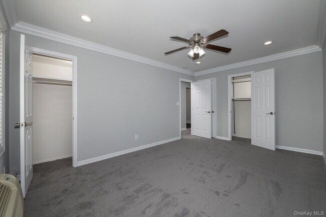 Building Photo - 55 Fairfield Way