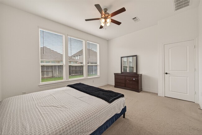 Building Photo - 7319 Woodlark Rdg Dr