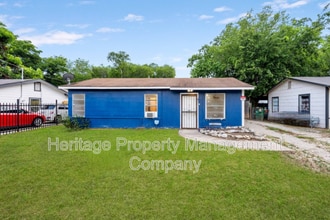 Building Photo - 511 Pecan Valley Dr