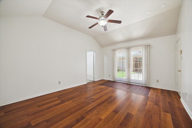 Building Photo - 1020 Sugardale Ct