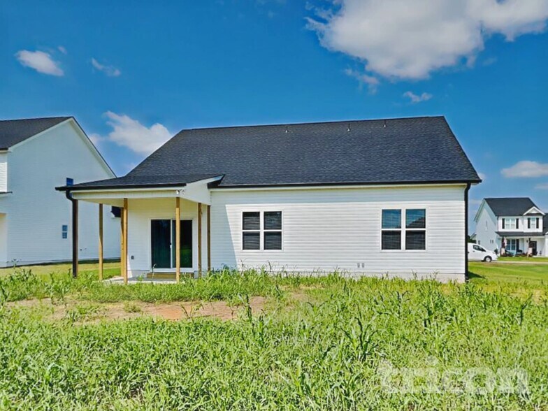 Building Photo - 64 fish Whistle court