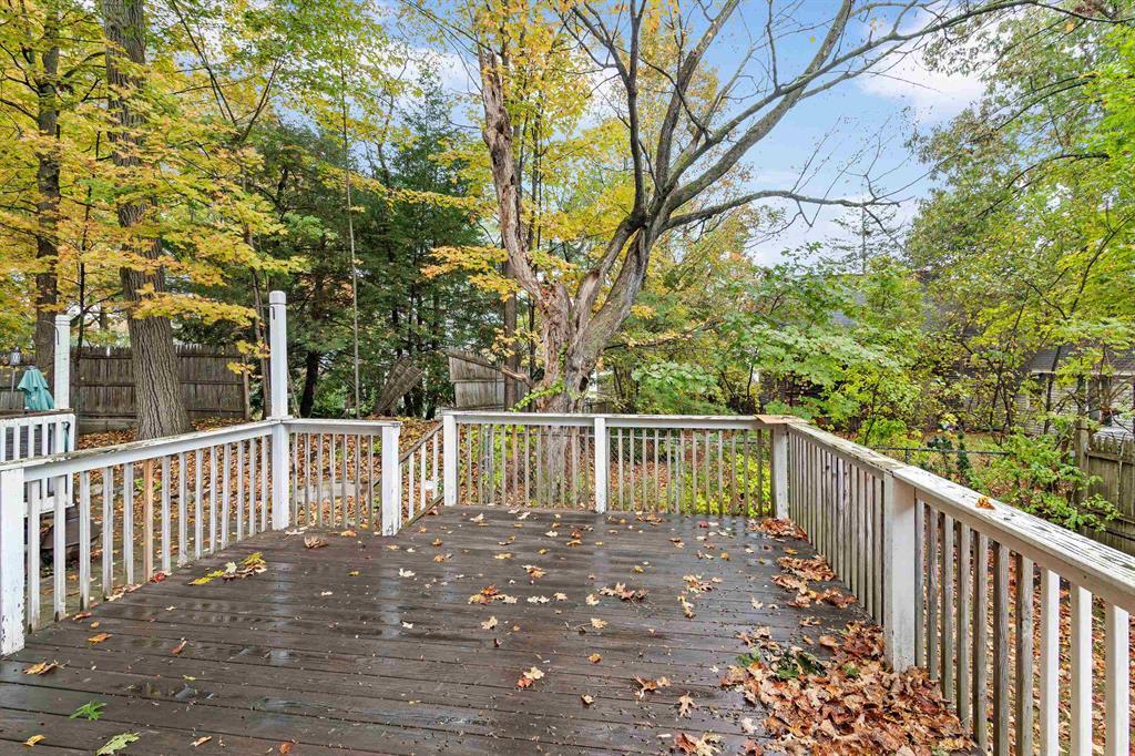deck - 2 Beacon St