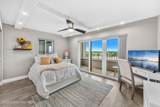 Building Photo - Indialantic Oceanfront Escape Awaits!