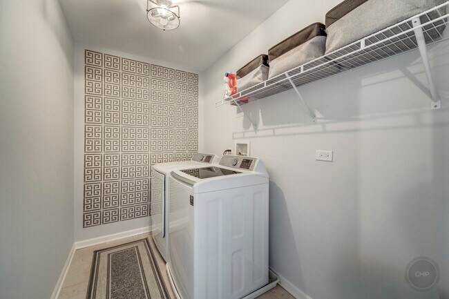 Building Photo - 201 Dorset Ave