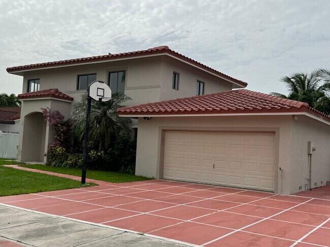 Primary Photo - 12945 SW 207th Ln