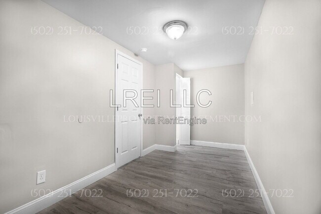 Building Photo - 1144 E Kentucky St