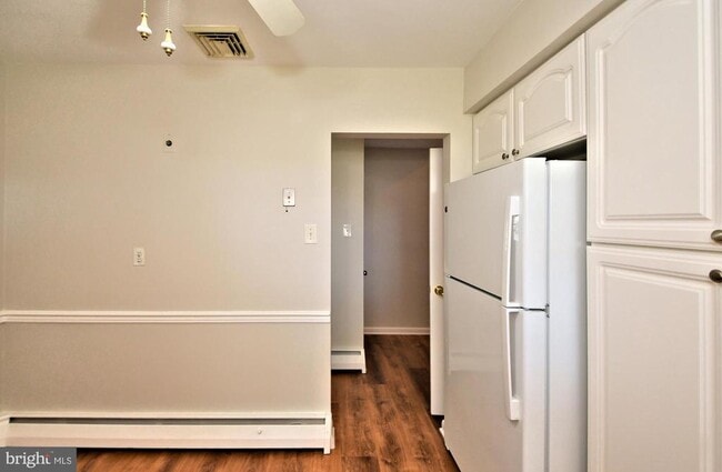 Building Photo - 436 Anthony Rd