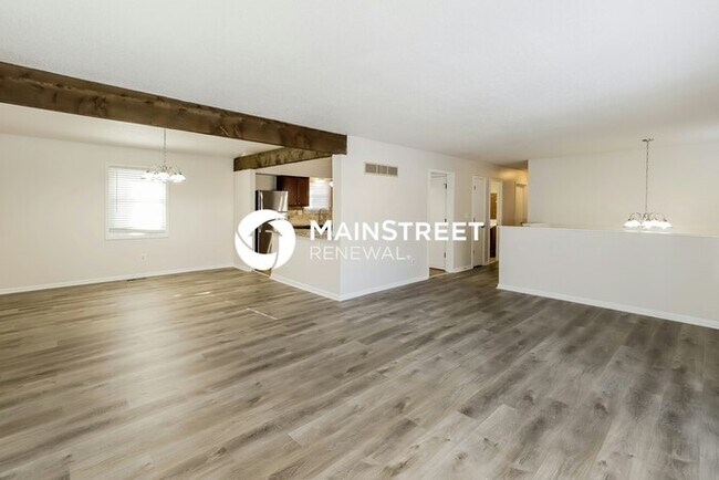 Building Photo - 3 Bedroom Pet-Friendly Home in KANSAS CITY, MO with Main Street Renewal