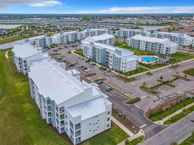 Building Photo - 3161 Paradox Cir