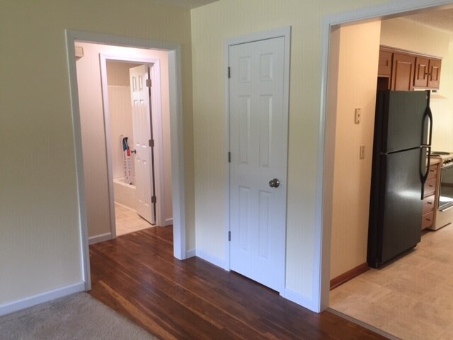 Walk area to bath and the two bedrooms. - 12601 Blue Ridge Ext