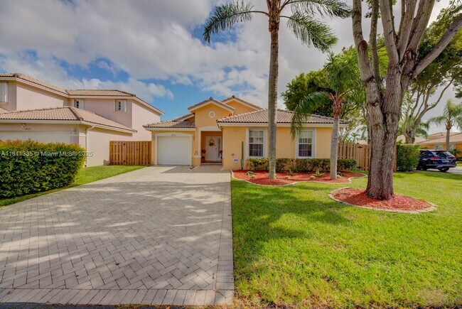 Building Photo - 14133 SW 154th Pl