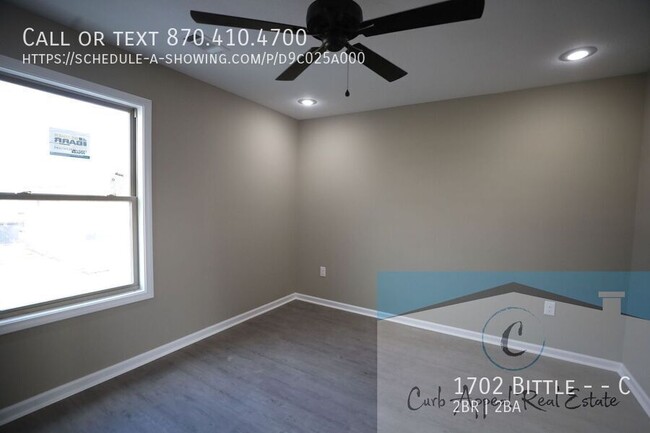 Building Photo - 1702 Bittle St