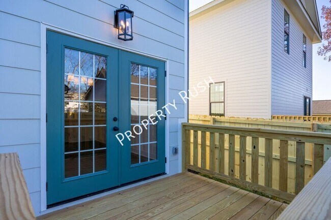 Building Photo - 109 Scruggs St