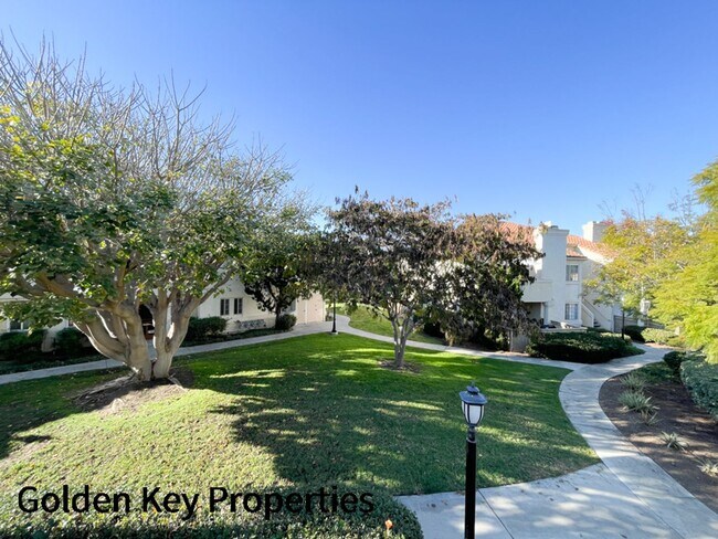Building Photo - 2BR/1.5BA Condo in Charlemont in Vista! Cl...