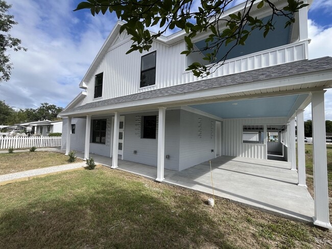 Building Photo - 119 Dixwood Ave