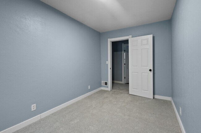 Building Photo - 4123 Packard Rd