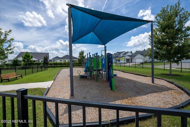 Building Photo - 10300 Silverbrook Trl