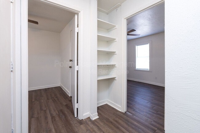 Building Photo - 4471 E Boston Dr